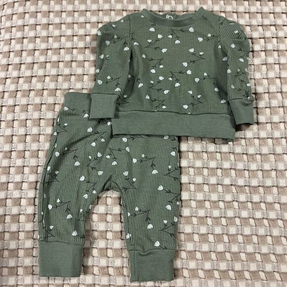 7 for all Mankind Girls Outfit Set Floral Sage Green 0-3M - Picture 1 of 3